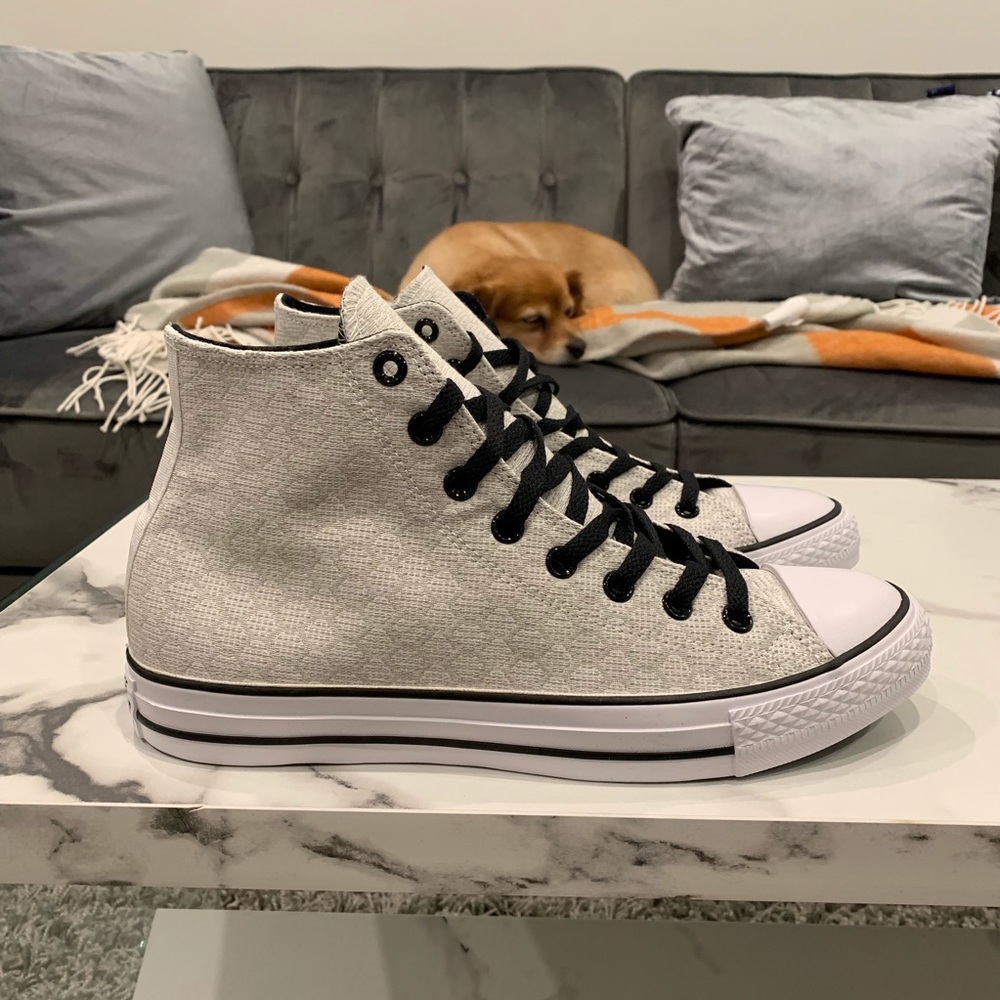 Converse All Star Chuck Taylors 155434F Sz 10 High